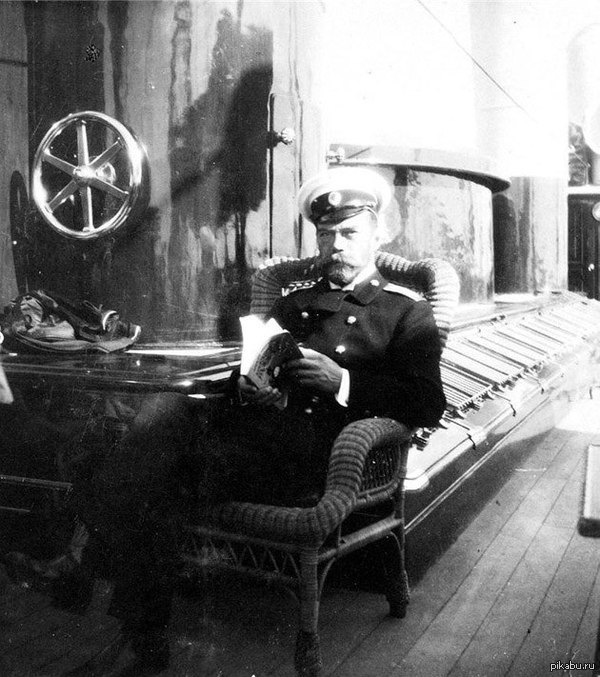 Николай II на борту "Штандарта"