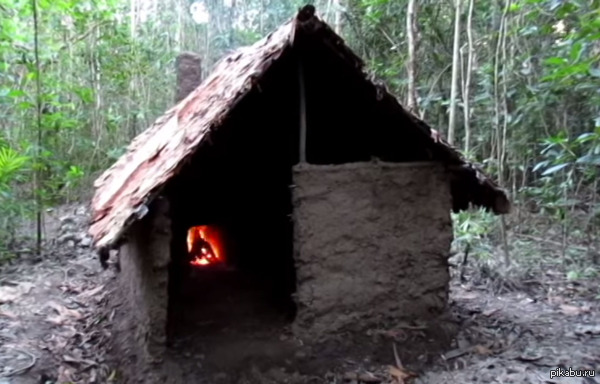Как сделать дом в лесу из подручных материалов видео