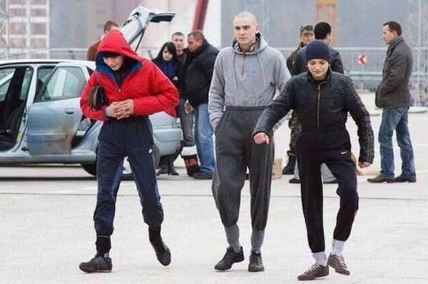 Дима Нормальный Одеваю В Платья Джинсы