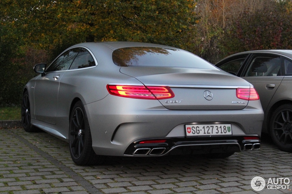 Мерседес s63 AMG купе сзади