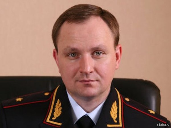 Главу антикоррупционного управления уволили за коррупцию