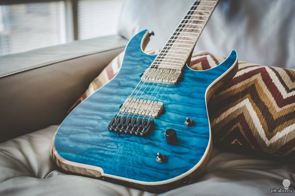 Гитаристы оценят.