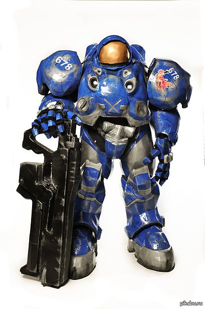 Старкрафт персонажи тассадар. Меха рой старкрафт 2. Джим рейнор старкрафт 2 костюм. Starcraft 2 banshee. Тайкус старкрафт 2.