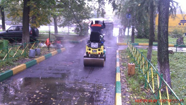 пусть бегут неуклюже