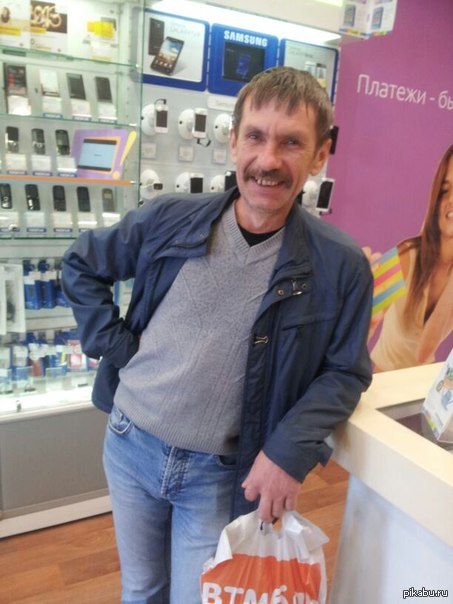 Друзья, у моего папы сегодня двойной праздник!