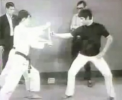 The intriguing science behind Bruce Lees one-inch punch 