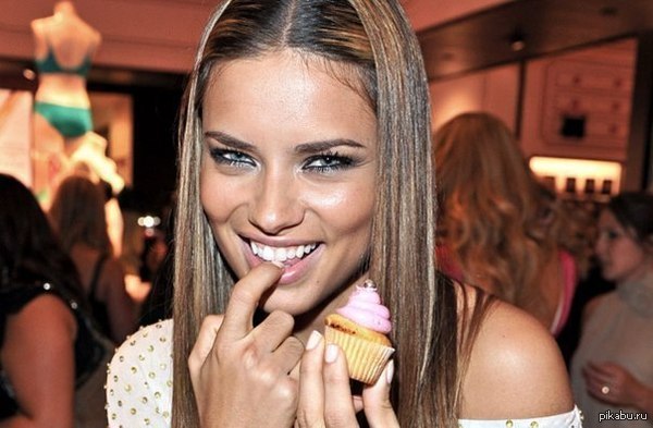 Адриана Лима для Пикабу.