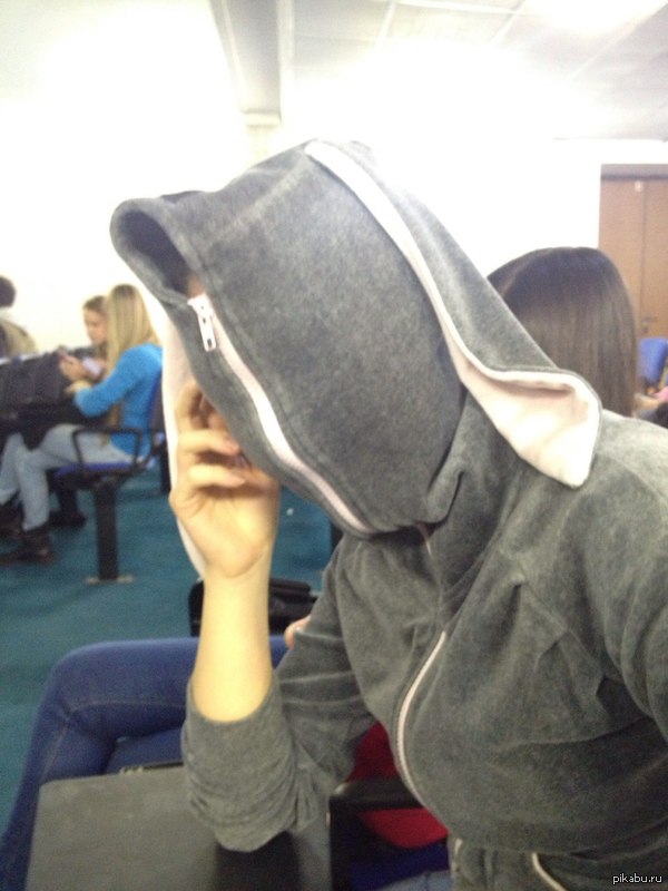 Когда мама говорит тебе, что на улице холодно, и ты должен полностью застегнуться