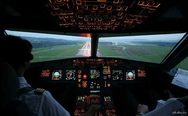 About airplanes. Airbus A320 - Airbus A320, Cockpit, Landing