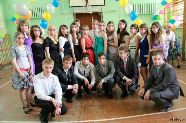 Добрался до фото с выпускного 2х летней давности.