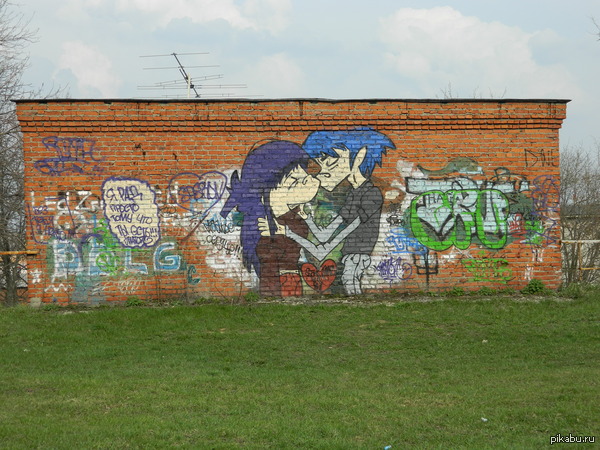       Gorillaz) ,     .