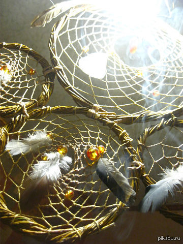 ����� ����