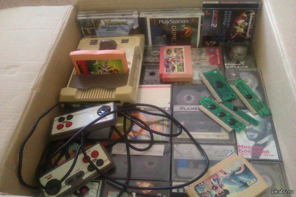 �������