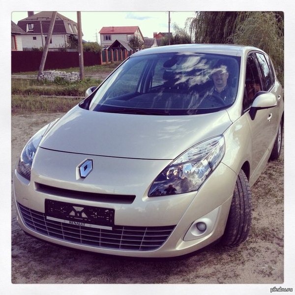  ,  !  Renault Grand Scenic III