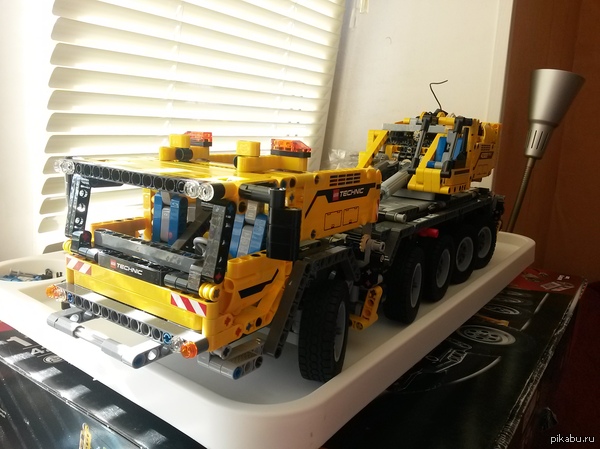 Lego Mobile crane II