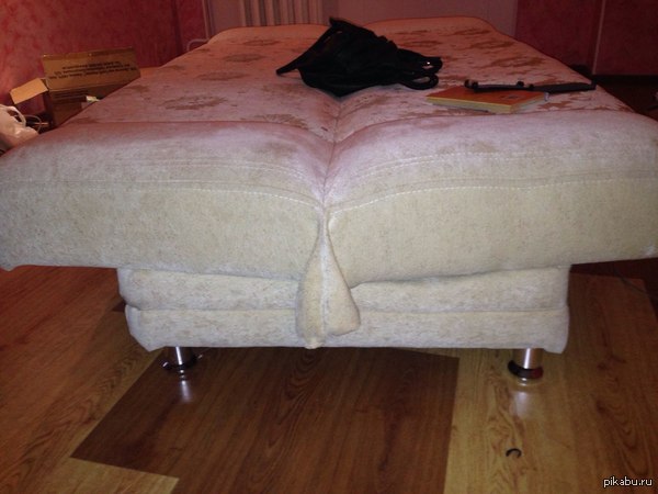 Купили мужской диван.