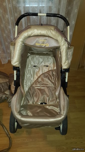 Рылся на «барахолке» своего города, как вдруг.. Он явно что-то замышляет.