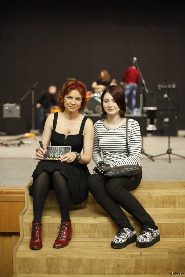 Моё фото со знаменитостью. Я и Хелависа(Наталья О’Шей). Вокалистка группы "Мельница".