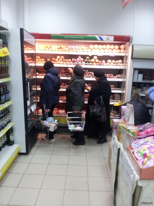 Зашёл колбаски прикупить)