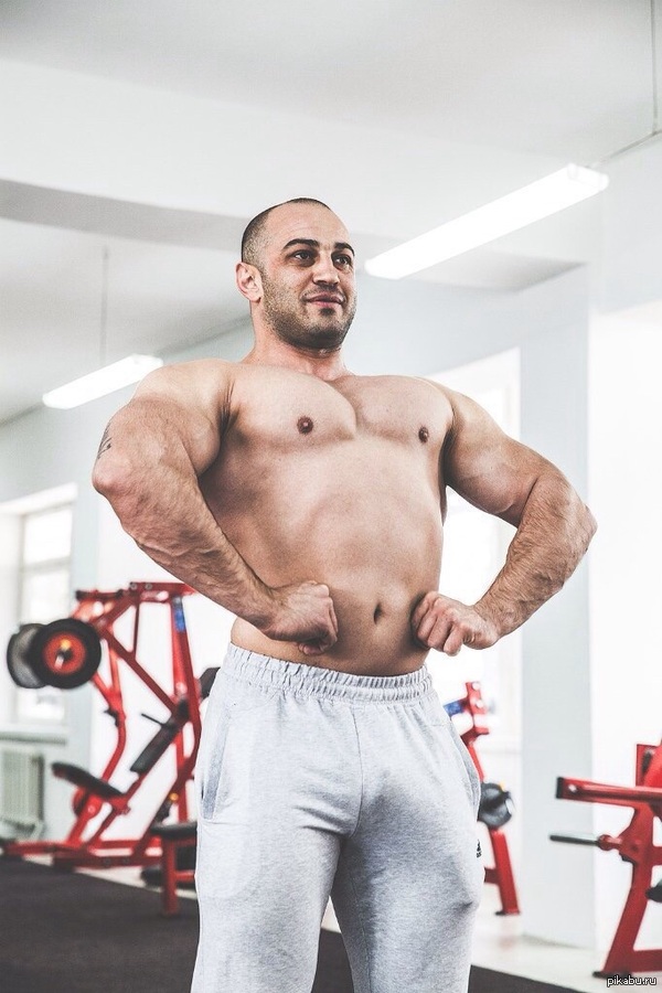 Это просто телефон, просто телефон в кармане...