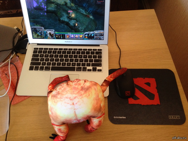 Композиция по моей игре в дотан. Года полтора назад сфоткал.