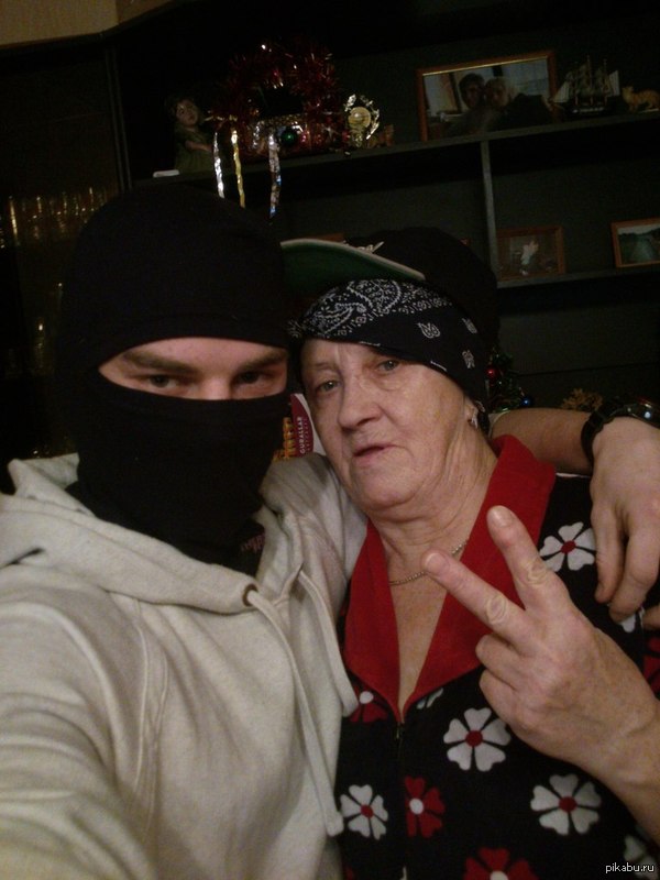 У Многих ли есть подобные фотографии с любимой Бабулей?