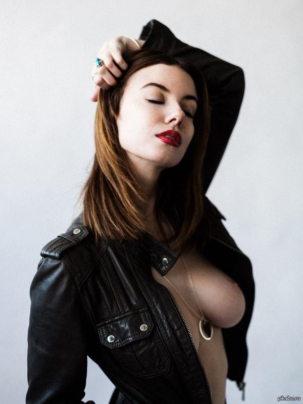 Young woman - Leather, Breast, Beautiful girl, NSFW