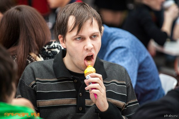 Официальное лицо "Баскин Роббинс"