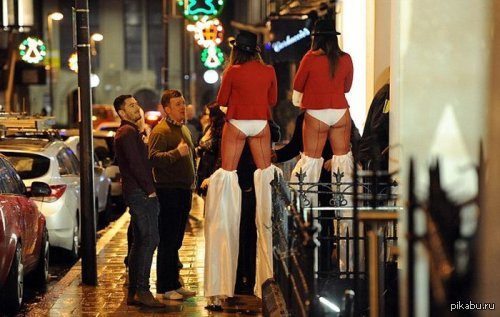 помощники Санты.