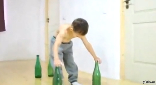 Kid Dangerous stunt on Vine Bottles This Is realyy Dangerous must watch