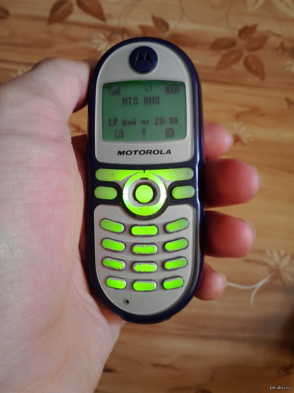 Мой первый телефон! Спасибо, что живой! 12 лет телефону!