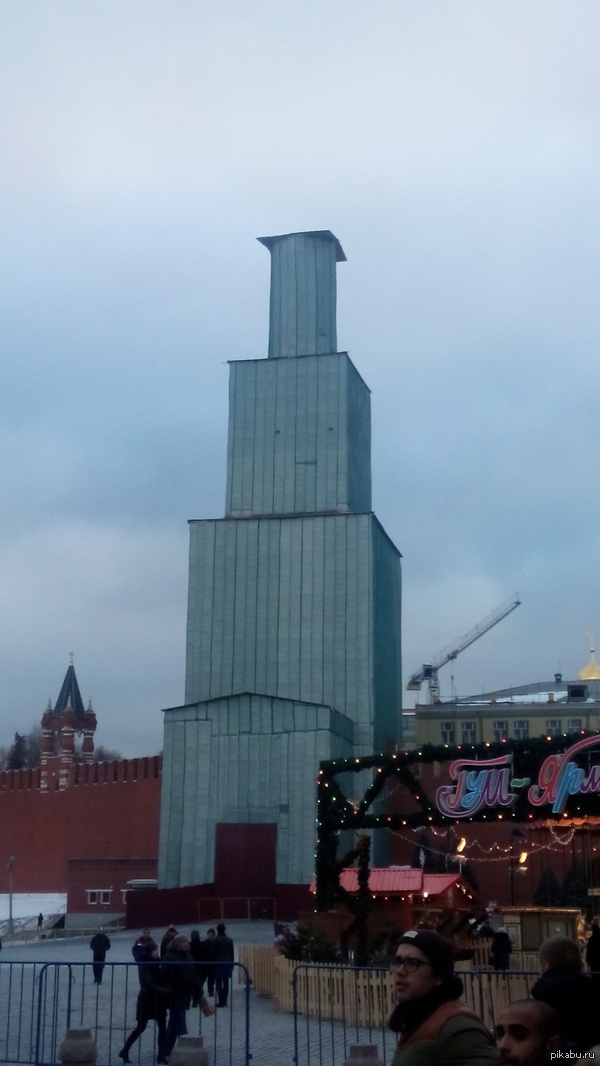 Big Brother is watching you! - My, Spasskaya Tower, Kremlin, Sight, Stubbornness