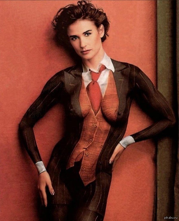 Demi Moore in body-painted suit, 1992 - NSFW, Demmy Moor, 1992
