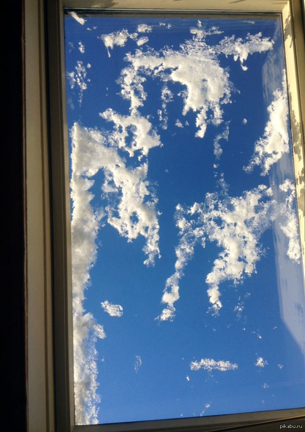 Если Вы думаете что это облака, то присмотритесь повнимательнее=)