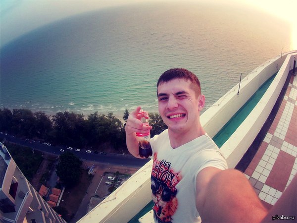 Небоскреб, на краю 33 этажа, селфи, Океан