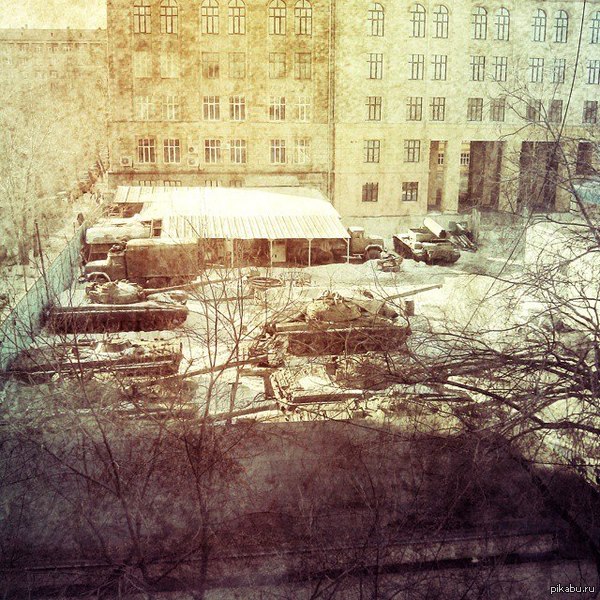 Челябинск + пару фильтров = зомби апокалипсис =)