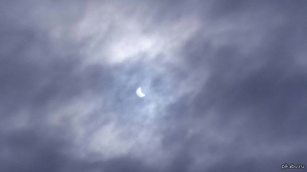 Вот таким затмение было в Белгороде