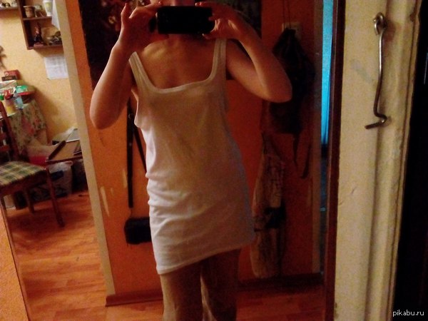 Моя девушка в моей майке