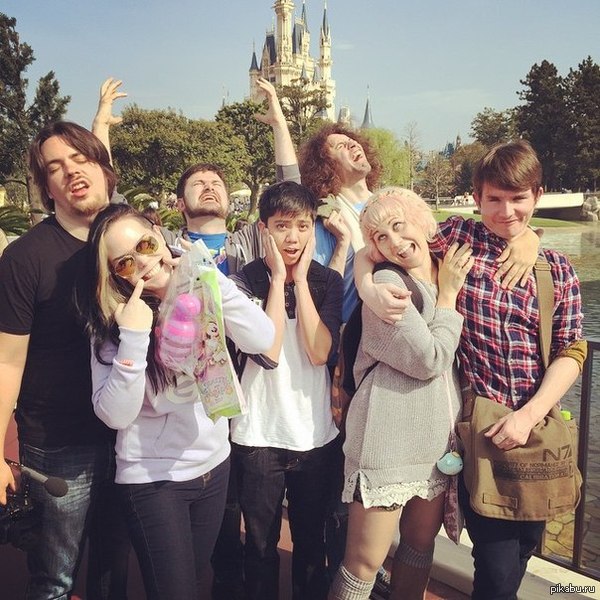 Стандартная фотка любой весёлой компании