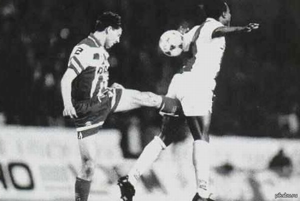 пааАС, УДАР!! вошел....