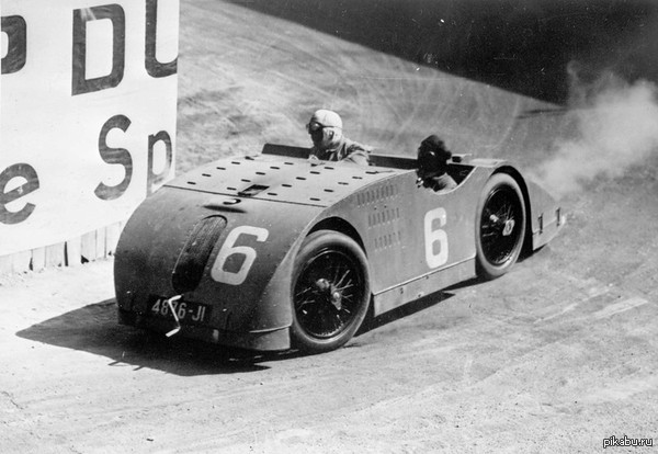 �������� ���������� Bugatti Type 32 "Tank"