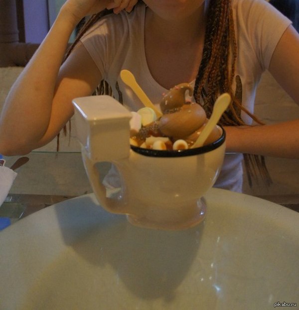 Мороженое в одном из кафе в Китае