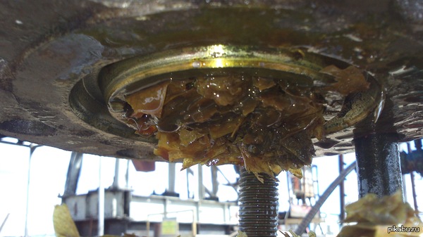 Отслоение антикор. покрытия НКТ.