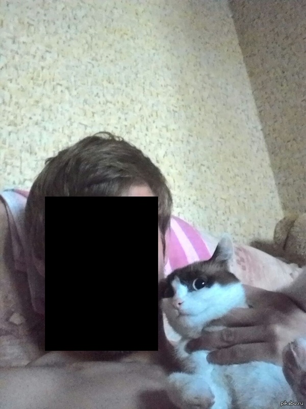 Дочь моего друга попросила сделать селфи с её кошкой