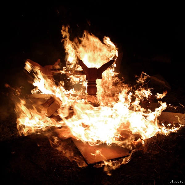 Во славу сатана конечно!