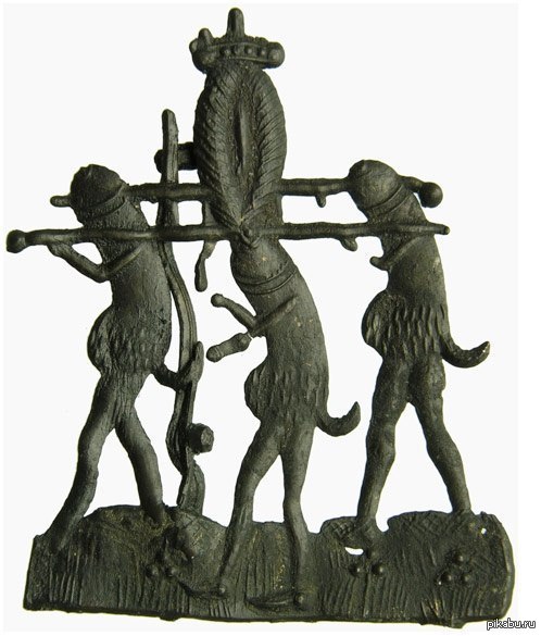 Badge (amulet): three phalluses bearing a crowned vulva in procession, 1375-1450, found at Bruges. - Lol, Archeology, Story, NSFW