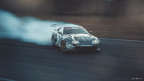 Toyota Supra     2 ,    