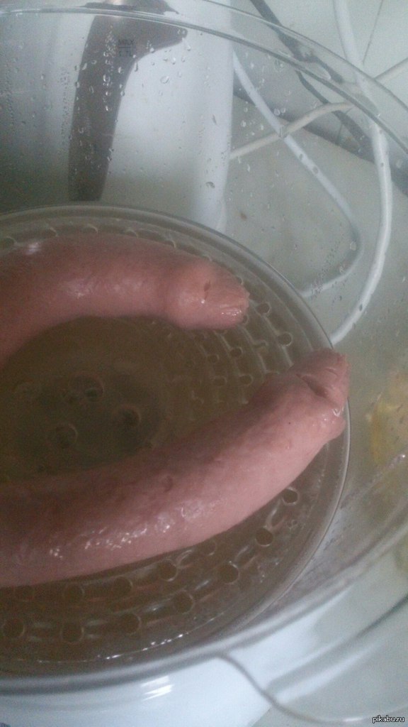 Купили с девушкой пароварку решили отпарить сосиски