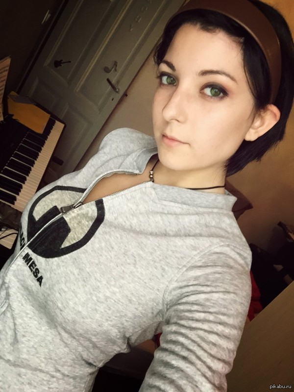 Alyx Vance (Half Life 2)     
