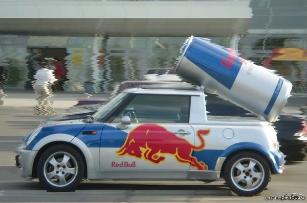 Работа в Red Bull Ребят, кто нибудь знает что нибудь о работе в этой компании? Интересует работа на их машинках. Что там за обязанности?